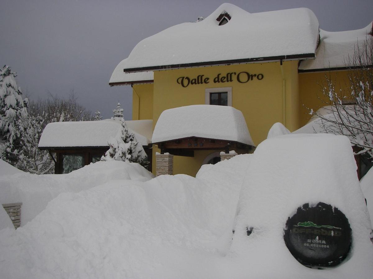 Hotel Valle Dell' Oro Пескассероли Экстерьер фото